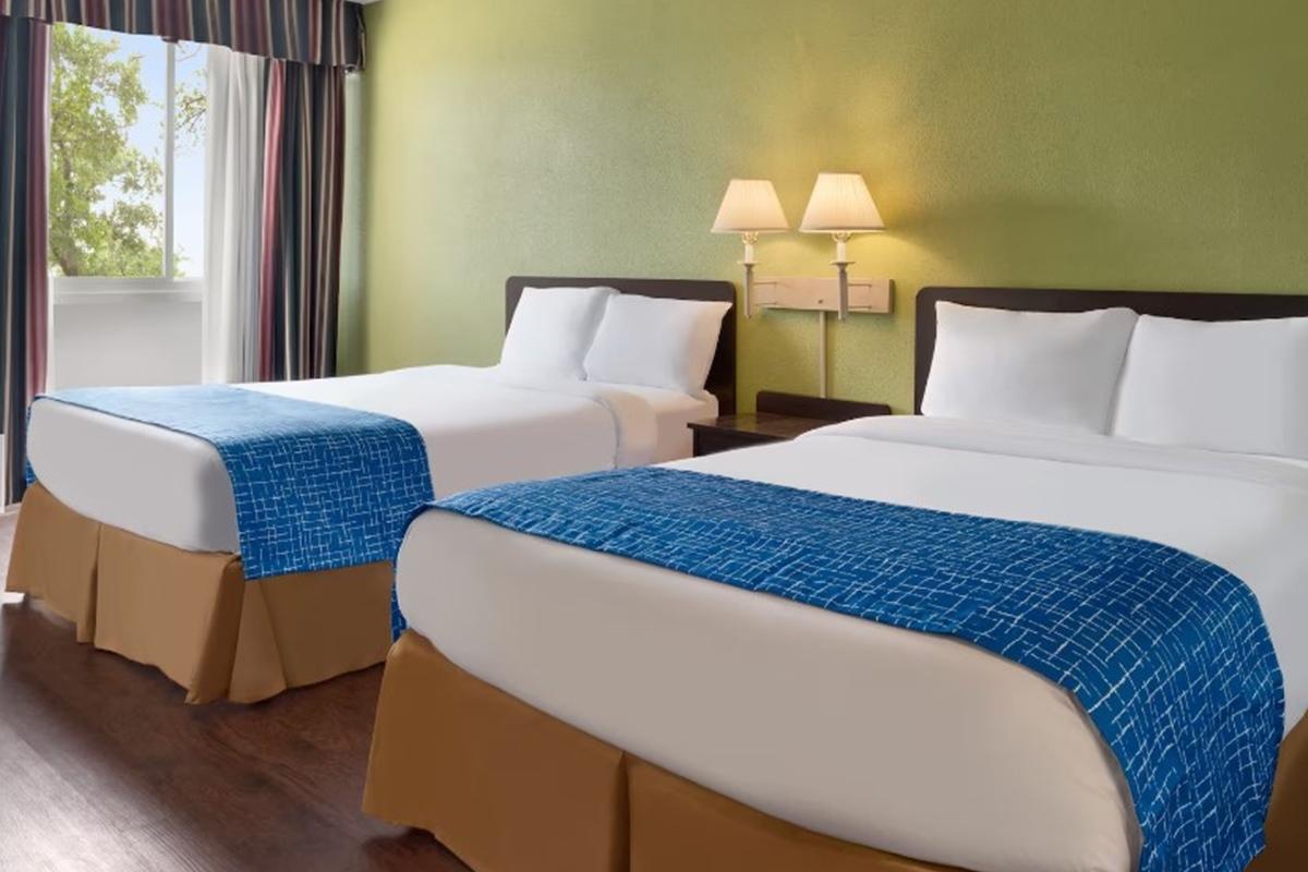 Kautilya Zanesville Hotel מראה חיצוני תמונה